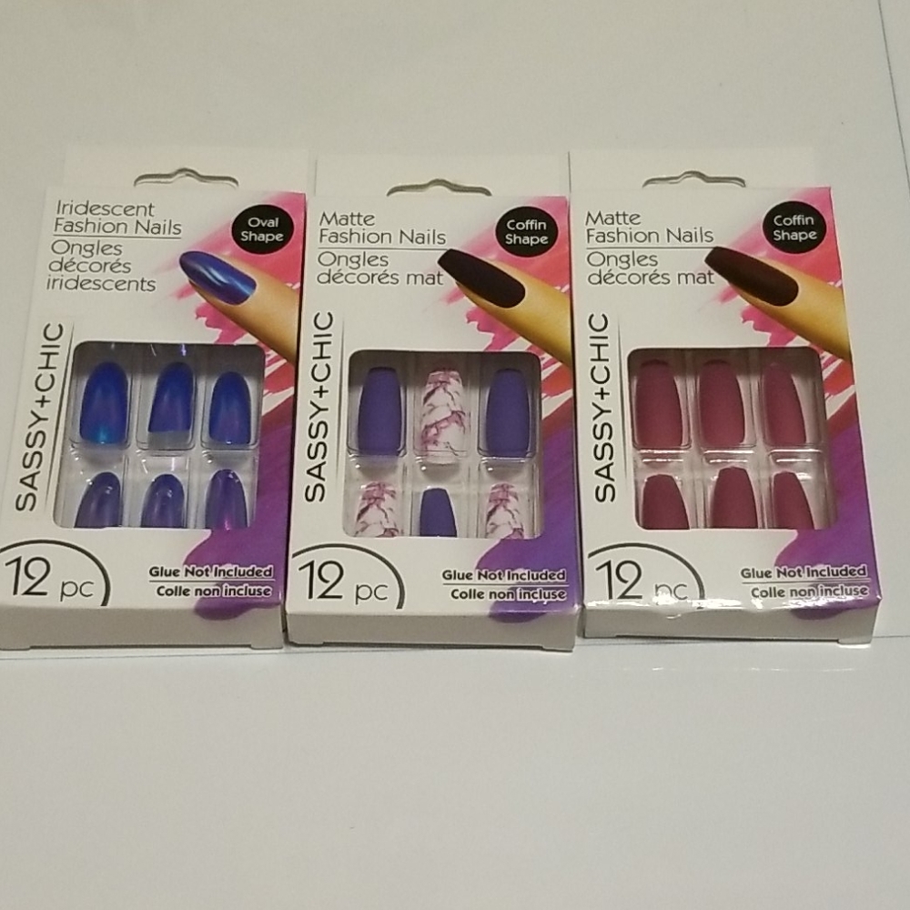 Coffin Shaped False Nails.
